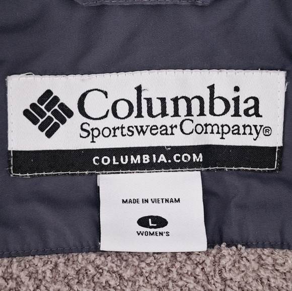 Columbia Two-Tone Green and White Ski Jacket Size Large Great condition - Picture 6 of 7